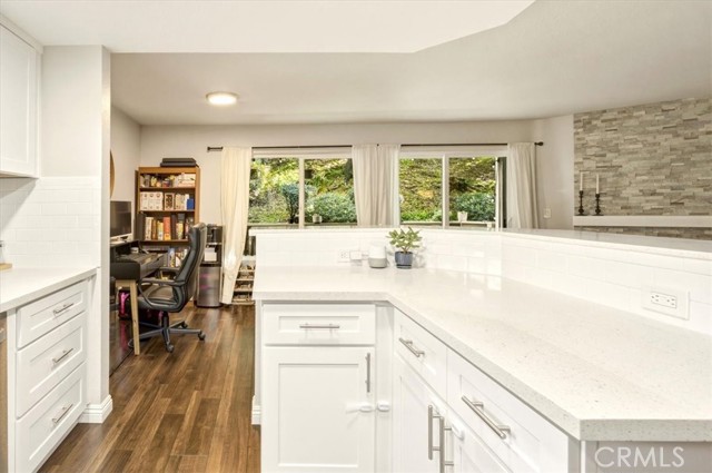 Detail Gallery Image 16 of 48 For 909 Lotus Cir, San Dimas,  CA 91773 - 2 Beds | 2 Baths