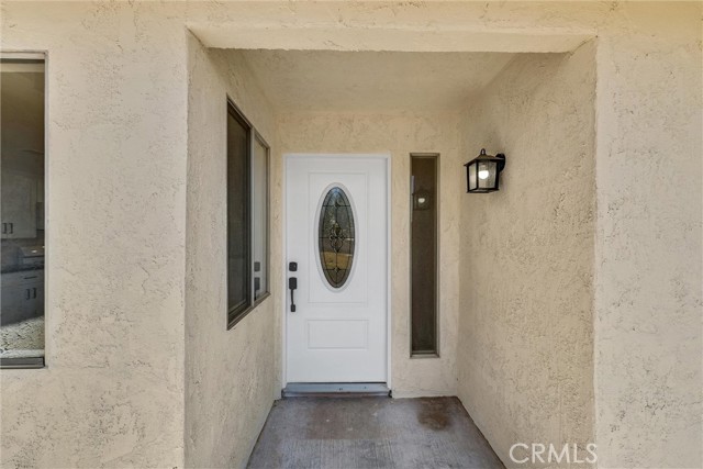 Detail Gallery Image 7 of 51 For 22960 Cove View St, Canyon Lake,  CA 92587 - 3 Beds | 2 Baths