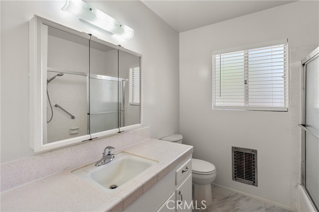 Detail Gallery Image 13 of 17 For 940 Shellie Ln, Hemet,  CA 92543 - 2 Beds | 1 Baths