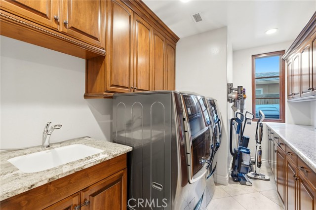 Detail Gallery Image 33 of 72 For 3939 W Robinwood, Visalia,  CA 93291 - 5 Beds | 4/1 Baths