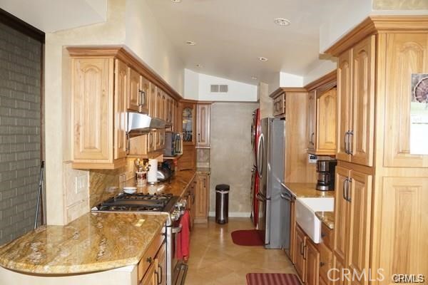 1810 E Madison Avenue, Orange CA: https://media.crmls.org/medias/6df0cea6-c4a1-4335-929a-7b7104c33ed6.jpg