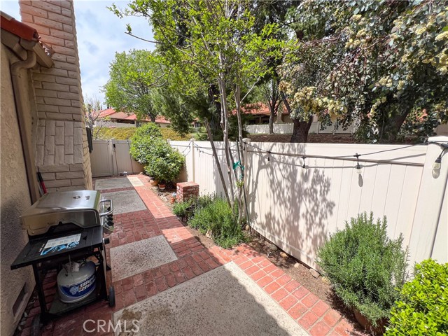 Detail Gallery Image 31 of 31 For 26337 Rainbow Glen Dr #244,  Newhall,  CA 91321 - 3 Beds | 2 Baths