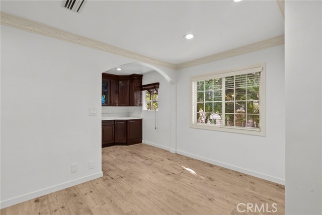 Detail Gallery Image 7 of 22 For 18621 Bryant, Northridge,  CA 91324 - 2 Beds | 1 Baths