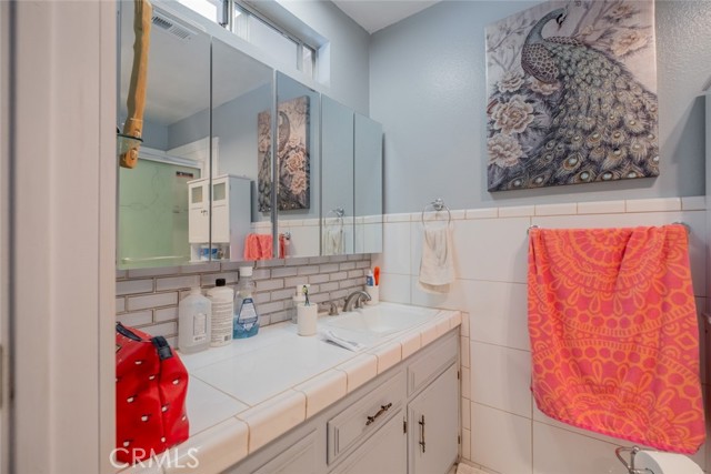 5111 W Avenue M2, Lancaster CA: https://media.crmls.org/medias/6df22b60-e096-4d90-8266-0d8e98e8b035.jpg