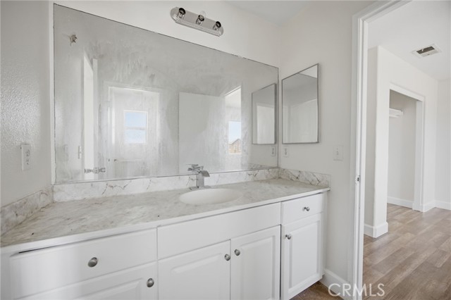 Detail Gallery Image 19 of 31 For 13184 Mammoth, Hesperia,  CA 92344 - 6 Beds | 3/1 Baths