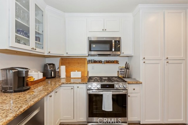 Detail Gallery Image 8 of 33 For 7722 Park Mccomber Cir, Buena Park,  CA 90621 - 3 Beds | 2 Baths