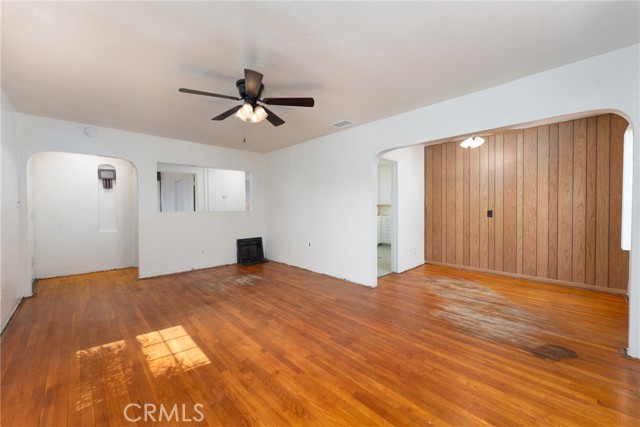 7086 Fairfax Drive, San Bernardino CA: https://media.crmls.org/medias/6df3e55b-0eb2-45e9-854a-695e06ba67ce.jpg
