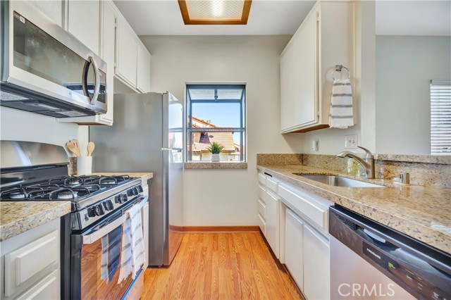 Detail Gallery Image 2 of 16 For 62 Maegan Pl #4,  Thousand Oaks,  CA 91362 - 3 Beds | 2/1 Baths