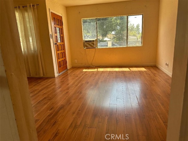 15625 La Mesa Street photo 8