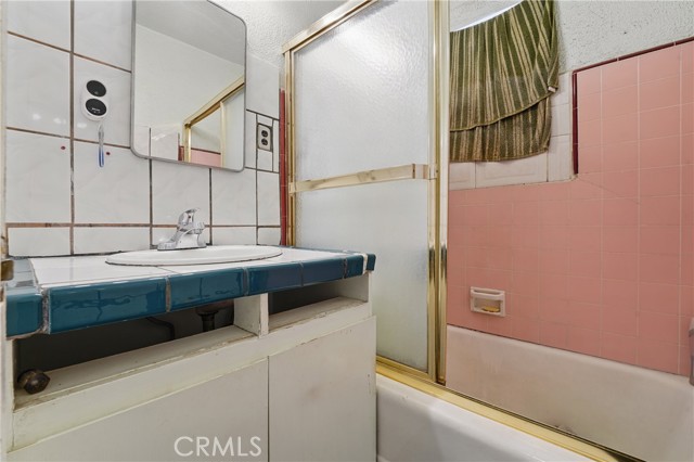 Detail Gallery Image 17 of 50 For 14276 Aztec St, Sylmar,  CA 91342 - 5 Beds | 4 Baths