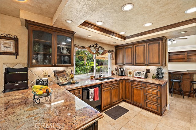 32042 Pleasant Glen Road, Rancho Santa Margarita CA: https://media.crmls.org/medias/6df66914-c401-4a20-b157-9809c00f9101.jpg