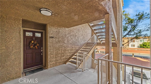 Detail Gallery Image 4 of 36 For 2500 San Gabriel Way #208,  Corona,  CA 92882 - 1 Beds | 1 Baths