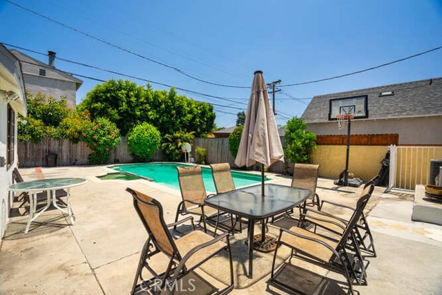 732 Cordova Avenue, Glendale CA: https://media.crmls.org/medias/6df7b04e-00a2-465d-81c0-387713eb5398.jpg