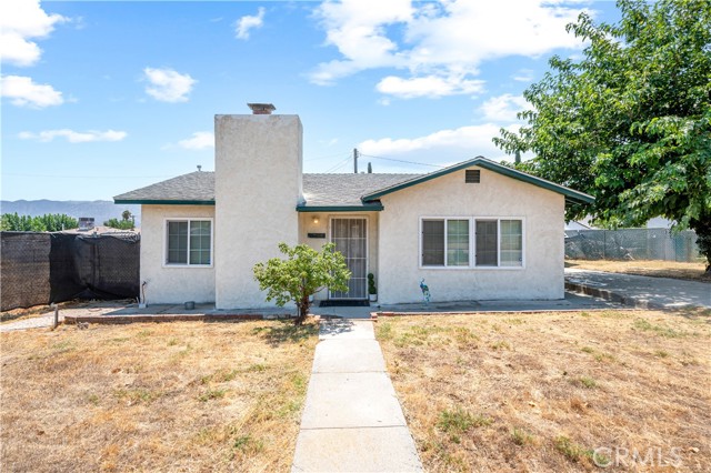 Detail Gallery Image 2 of 22 For 2288 W Williams St, Banning,  CA 92220 - 2 Beds | 1 Baths
