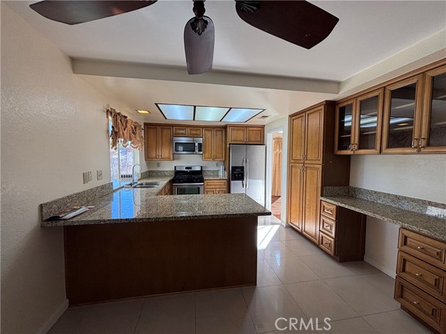 Detail Gallery Image 4 of 20 For 11726 Blue Lupin, Moreno Valley,  CA 92557 - 4 Beds | 3 Baths