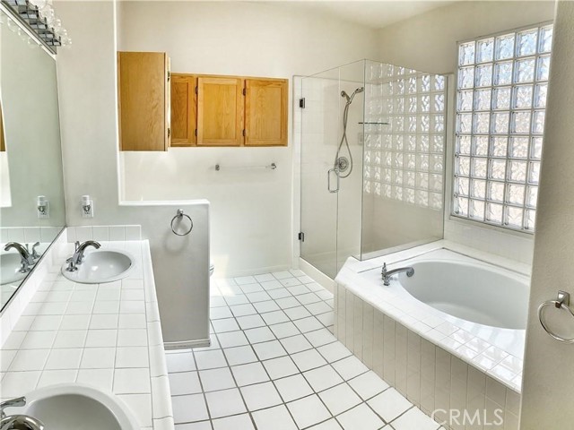 Detail Gallery Image 13 of 19 For 11164 Country Club Dr, Apple Valley,  CA 92308 - 2 Beds | 2 Baths