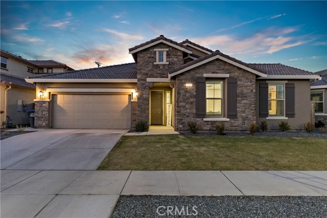 Detail Gallery Image 1 of 1 For 1340 W Tyler Ct, Visalia,  CA 93291 - 3 Beds | 2/1 Baths
