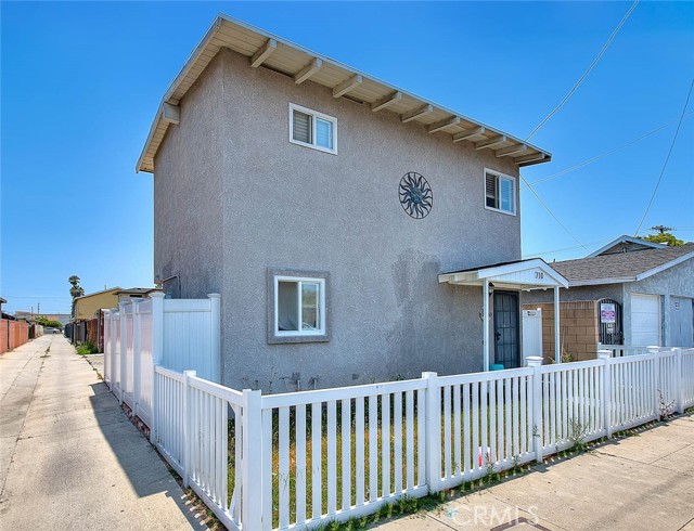 Detail Gallery Image 4 of 43 For 710 N Neptune Ave, Wilmington,  CA 90744 - 1 Beds | 1 Baths