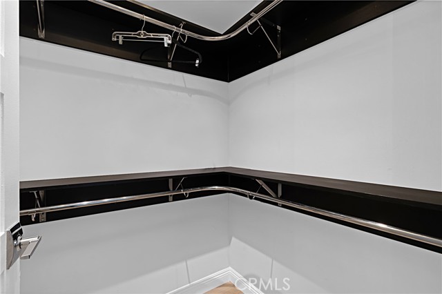 Detail Gallery Image 30 of 37 For 21047 Dumetz Rd, Woodland Hills,  CA 91364 - 4 Beds | 5 Baths