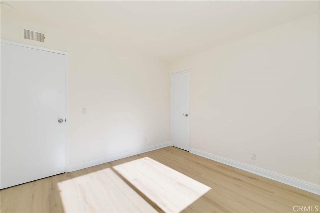 MLS #WS25267882 image #20