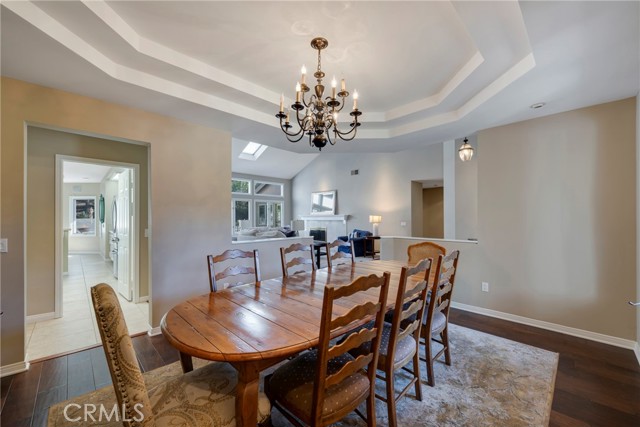 Detail Gallery Image 11 of 65 For 27702 Greenfield Dr, Laguna Hills,  CA 92653 - 7 Beds | 5/2 Baths