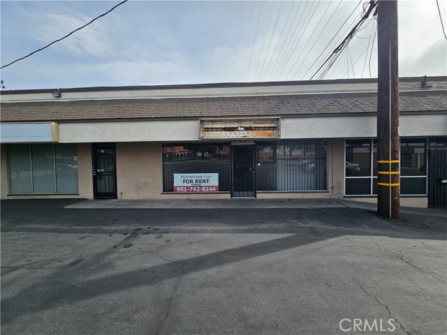 212 E Highland Ave, San Bernardino, CA 92404