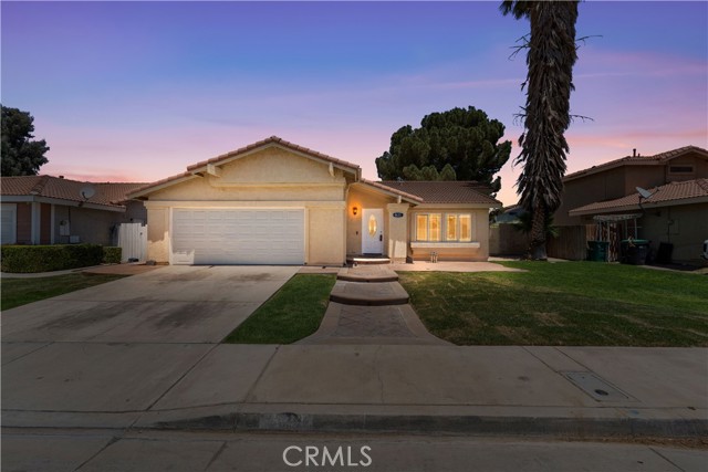 4633 Dowel Avenue, Palmdale CA: https://media.crmls.org/medias/6dfd20e4-76d1-4e0c-9f57-e834f46afe5f.jpg