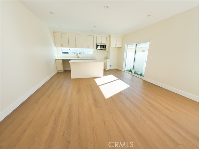 Detail Gallery Image 4 of 37 For 13058 Pinney St, Pacoima,  CA 91331 - 5 Beds | 4/1 Baths