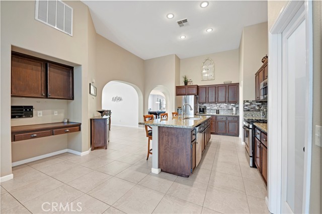 Detail Gallery Image 17 of 42 For 30719 Lajoe, Menifee,  CA 92584 - 4 Beds | 2 Baths
