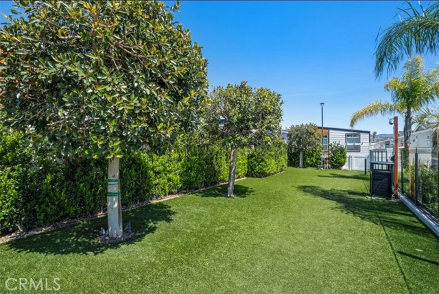 8250 Lankershim Boulevard, Space 185 photo 17