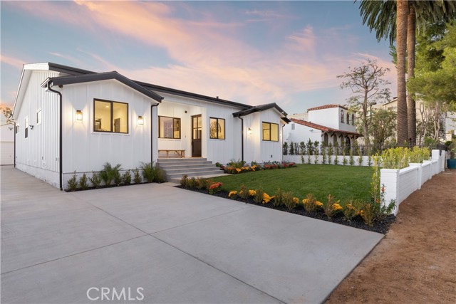 Front Image Thumbnail for CRSR26063434