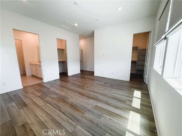 27078 Painted Sky Way, Valencia CA: https://media.crmls.org/medias/6dffc691-1bb1-48ec-b151-6bdb07134fd8.jpg