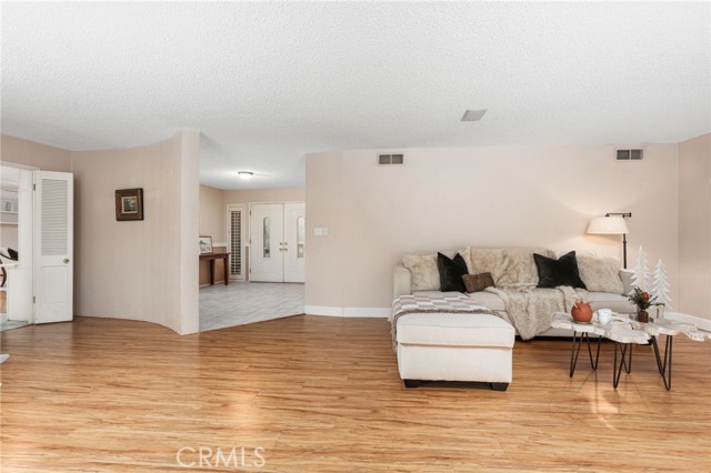 Detail Gallery Image 16 of 56 For 1011 Wyoming Dr, Merced,  CA 95340 - 5 Beds | 3 Baths