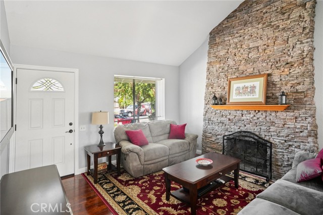 23441 Via Ronda, Mission Viejo CA: https://media.crmls.org/medias/6dfff311-0543-4c67-9749-6ca1462f70fd.jpg