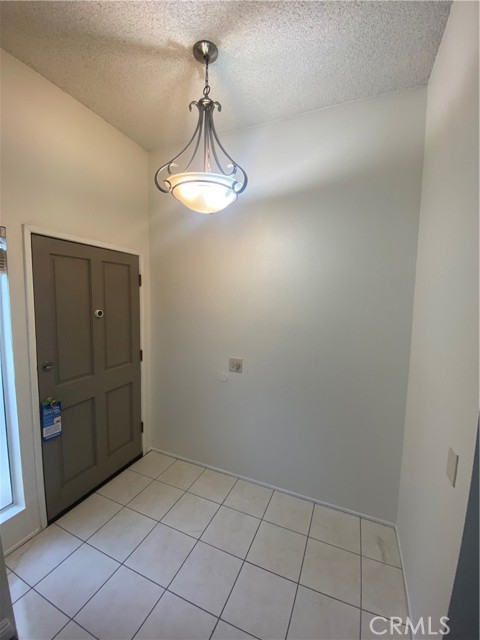 Detail Gallery Image 8 of 27 For 17 Rock Cliff Pl, Phillips Ranch,  CA 91766 - 2 Beds | 2/1 Baths