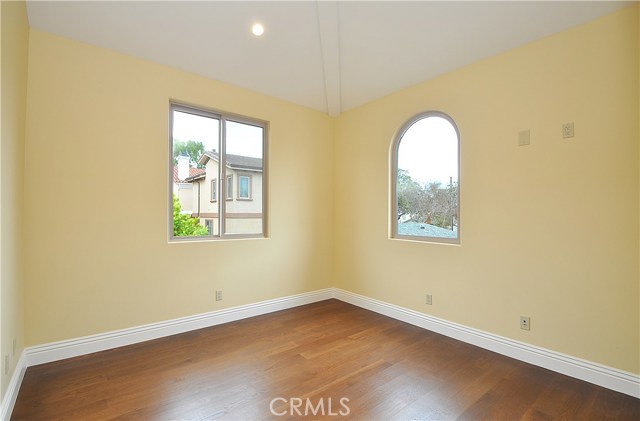 519 Lucia, Redondo Beach, California 90277, 4 Bedrooms Bedrooms, ,2 BathroomsBathrooms,Residential,Sold,Lucia,SB17035897