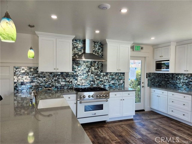 8195 Pawtucket Drive, Huntington Beach CA: https://media.crmls.org/medias/6e01bdb6-2c79-4d9a-bb1a-765ab0320962.jpg
