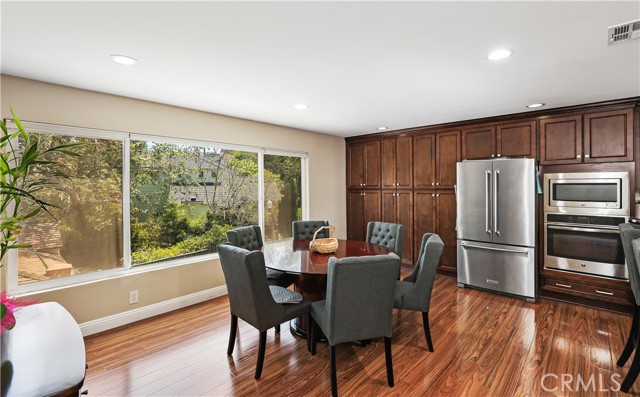 3751 Prestwick Drive, Los Angeles CA: https://media.crmls.org/medias/6e01cf5a-1151-4218-949a-d03fded0af87.jpg