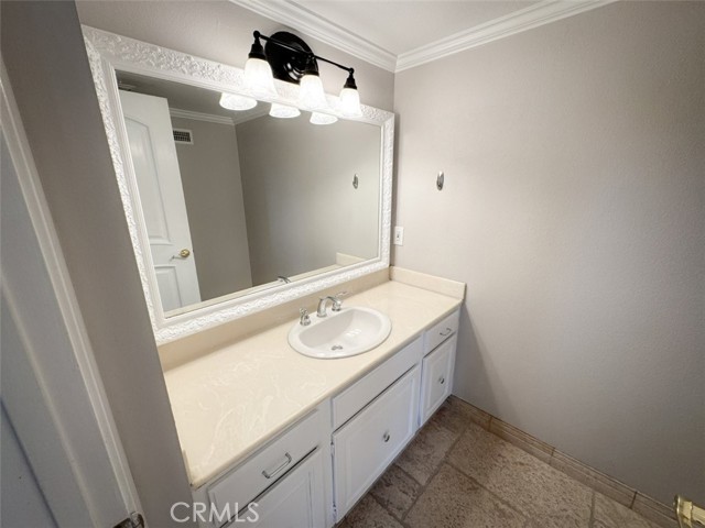 2315 Paseo De Cima, Glendale CA: https://media.crmls.org/medias/6e022063-7288-44f0-9563-30a239ed52a3.jpg