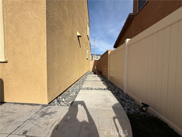 Detail Gallery Image 21 of 24 For 24215 Gazania, Lake Elsinore,  CA 92532 - 4 Beds | 2/1 Baths