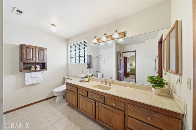 Detail Gallery Image 23 of 35 For 13507 Elgers, Cerritos,  CA 90703 - 5 Beds | 4 Baths