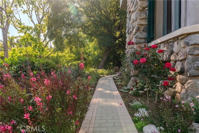 Detail Gallery Image 50 of 61 For 234 E Mendocino St, Altadena,  CA 91001 - 7 Beds | 5 Baths