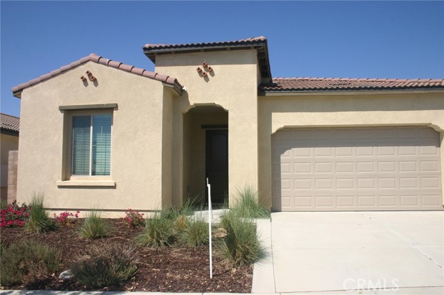 Detail Gallery Image 1 of 7 For 11900 Wandering Way, Corona,  CA 92883 - 2 Beds | 2 Baths