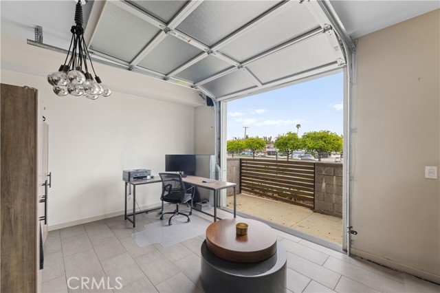 Detail Gallery Image 9 of 51 For 1530 Greenwich Way, Costa Mesa,  CA 92627 - 2 Beds | 3/1 Baths