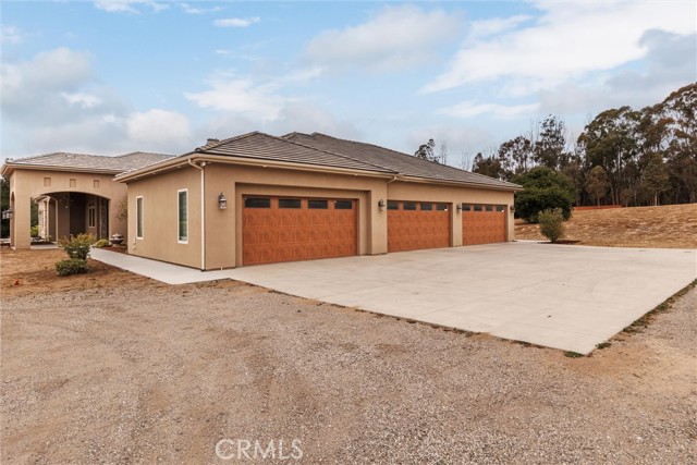 1950 Lemon Ranch Road, Arroyo Grande CA: https://media.crmls.org/medias/6e046807-e1e6-4c1d-bcf7-f8b204f68e4b.jpg