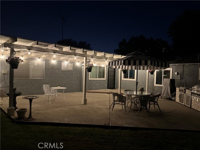 1802 W Harle Avenue, Anaheim CA: https://media.crmls.org/medias/6e04e3fa-8061-450c-8696-5ec08d0c81e2.jpg