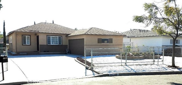 16589 Iris Dr, Fontana, CA 92335