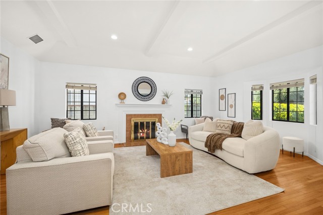 Detail Gallery Image 6 of 29 For 937 N Granada, Alhambra,  CA 91801 - 3 Beds | 2/1 Baths