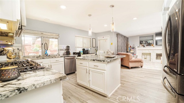 Image 9 of 75 For 29105 Shorecliff Drive