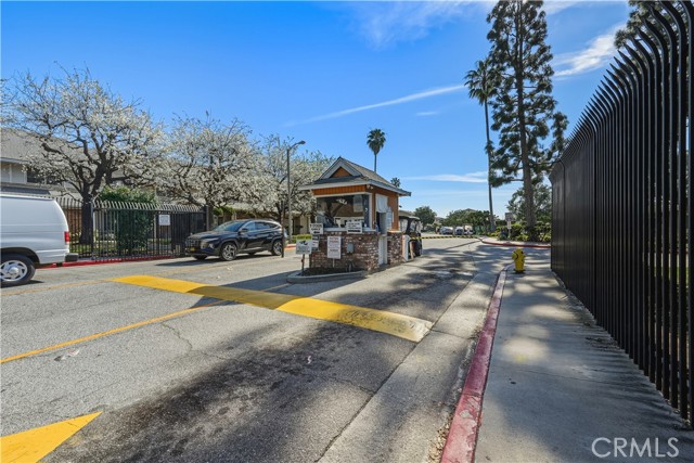 Detail Gallery Image 23 of 25 For 3500 W Manchester #450,  Inglewood,  CA 90305 - 3 Beds | 2 Baths